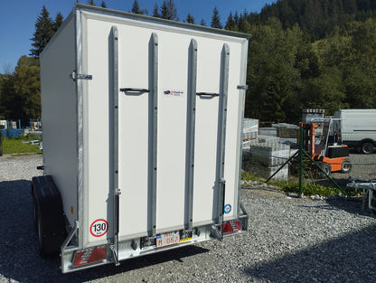 Skriňový prívesný vozík