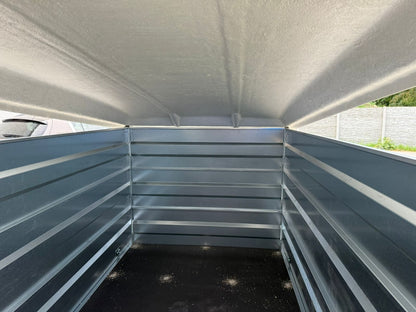 Prívesný vozík s plastovým vekom