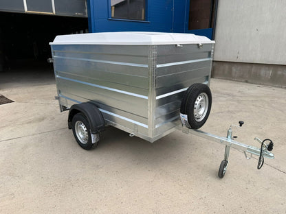 Prívesný vozík s plastovým vekom