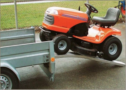 Nájazdové lyžiny 400 kg 1,5 m lomené