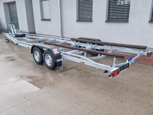 Prívesný vozík 2000 x 7000 prepravník lodí 1500 kg