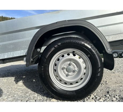 Prívesný vozík vyklápací 1250 x 2500 zosilnená náprava 1000 kg