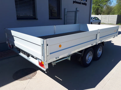 Brzdený príves dvojnápravový 2000kg - 2000x5000 kolesá pod