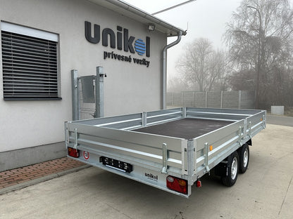 Brzdený príves dvojnápravový 2000kg - 2000x5000 kolesá pod