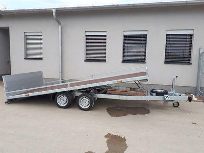 Prívesný vozík 2100 x 4500 hydraulický sklopný - PLATO 3500 kg