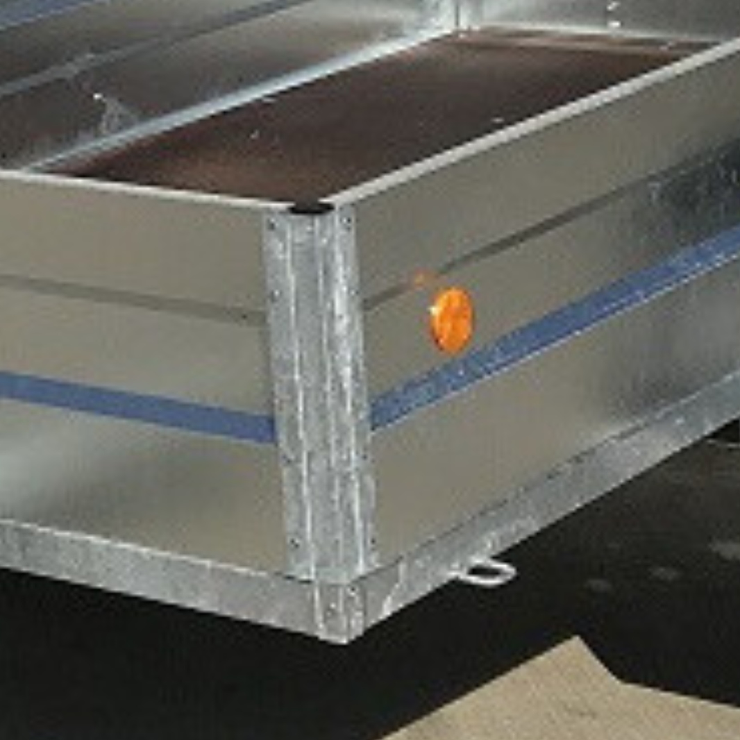 Úchytné oká na ráme prívesu