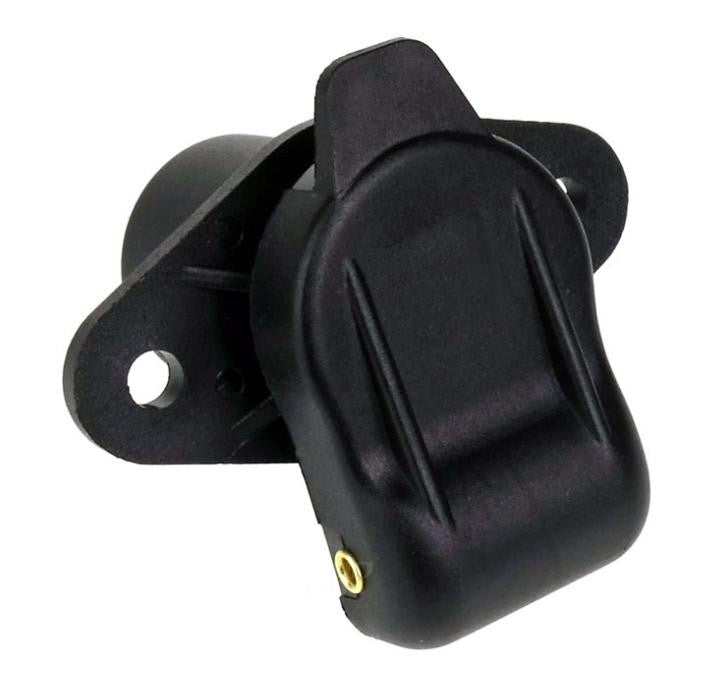 zasuvka_pre_prives_3_pin